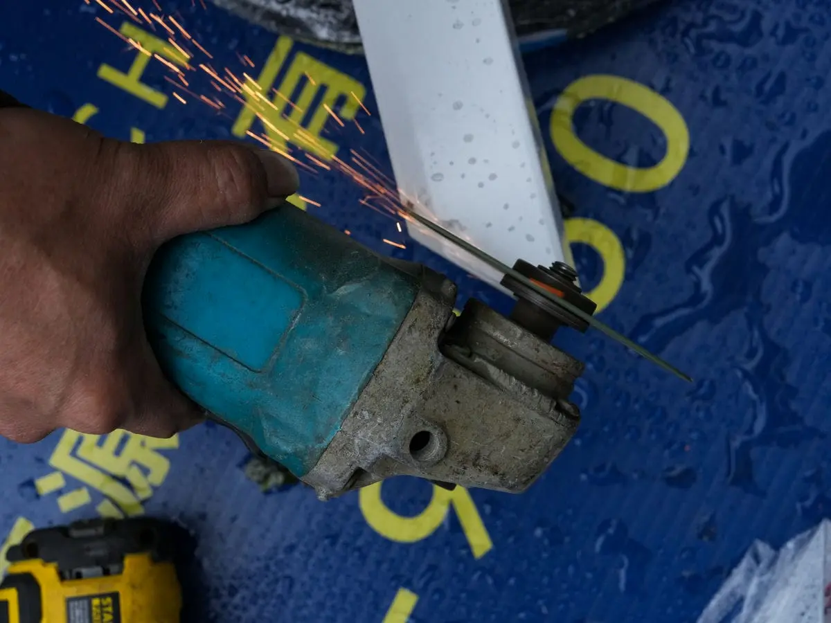 LA vie美容店招牌 15