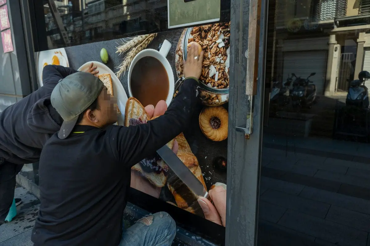 噗噗先生早餐店門口大圖輸出 2