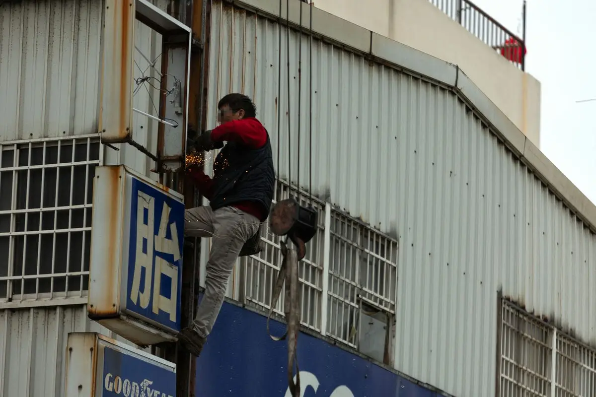 桃園陸通輪胎招牌 13