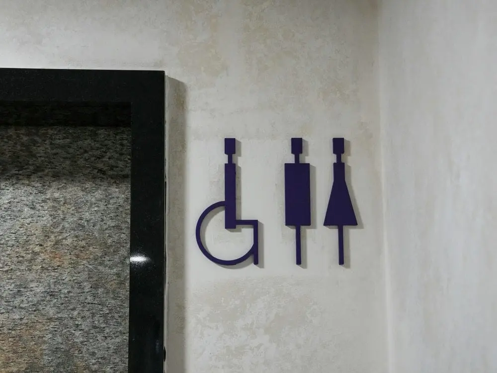 楓富機械壓克力烤漆字 8