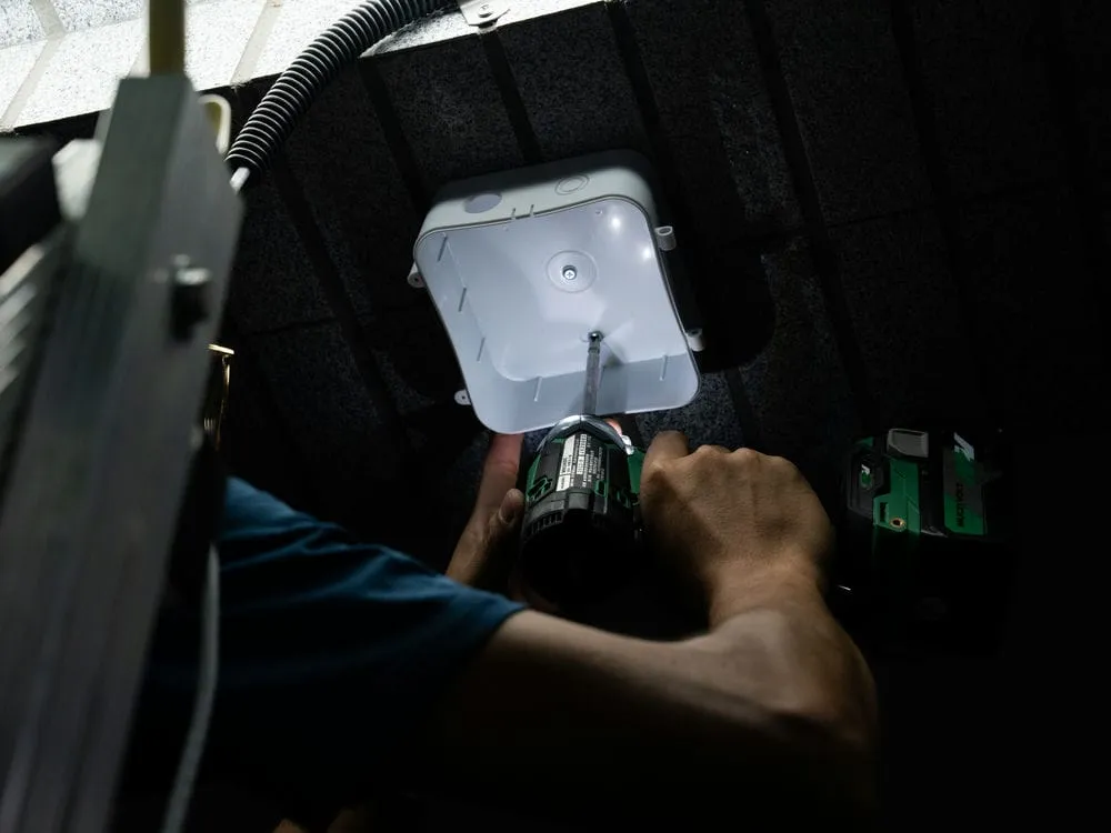 台中北屯區環太東路車庫球型+槍型網路監視器安裝 8