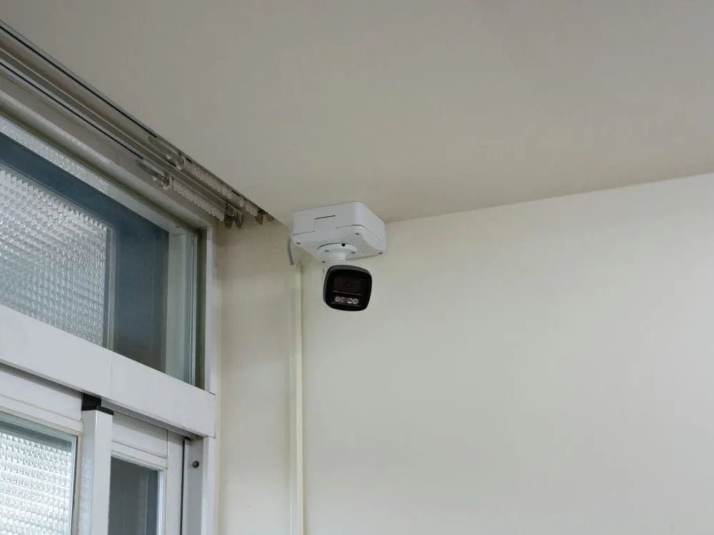 台中太平區富平路辦公室全彩夜視槍型網路監視器安裝 7