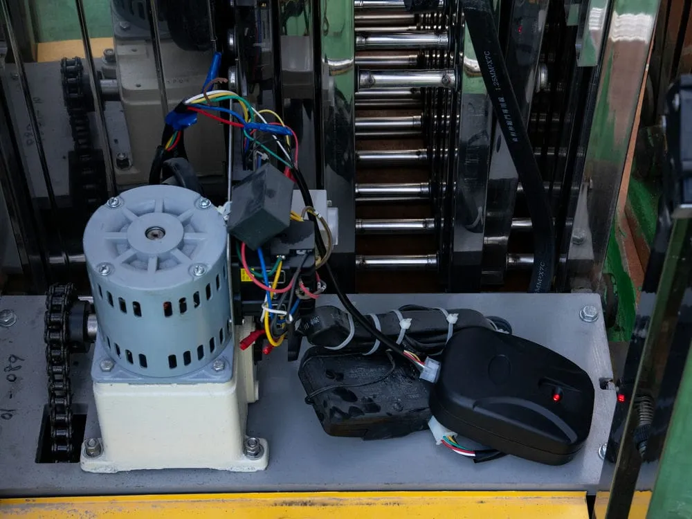 台中太平區富平路遠端鐵捲門安裝 2