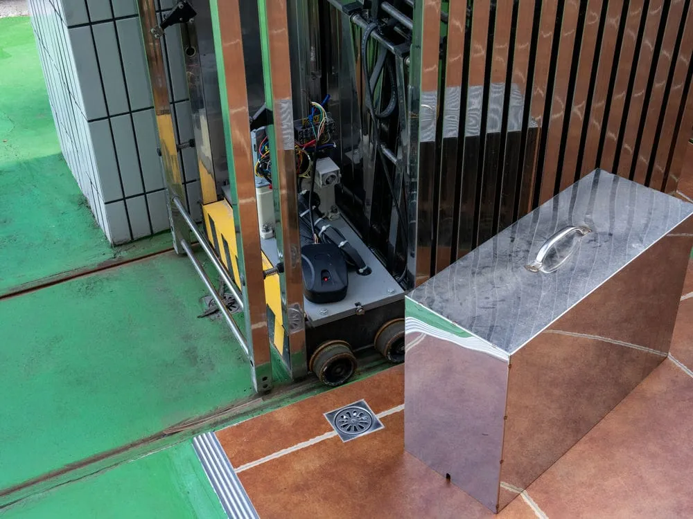 台中太平區富平路遠端鐵捲門安裝 3