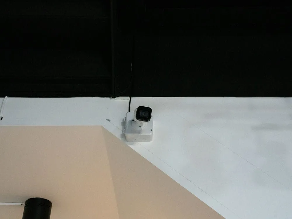 台中旱溪東路二段店面辦公室槍型紅外線網路監視器安裝 2