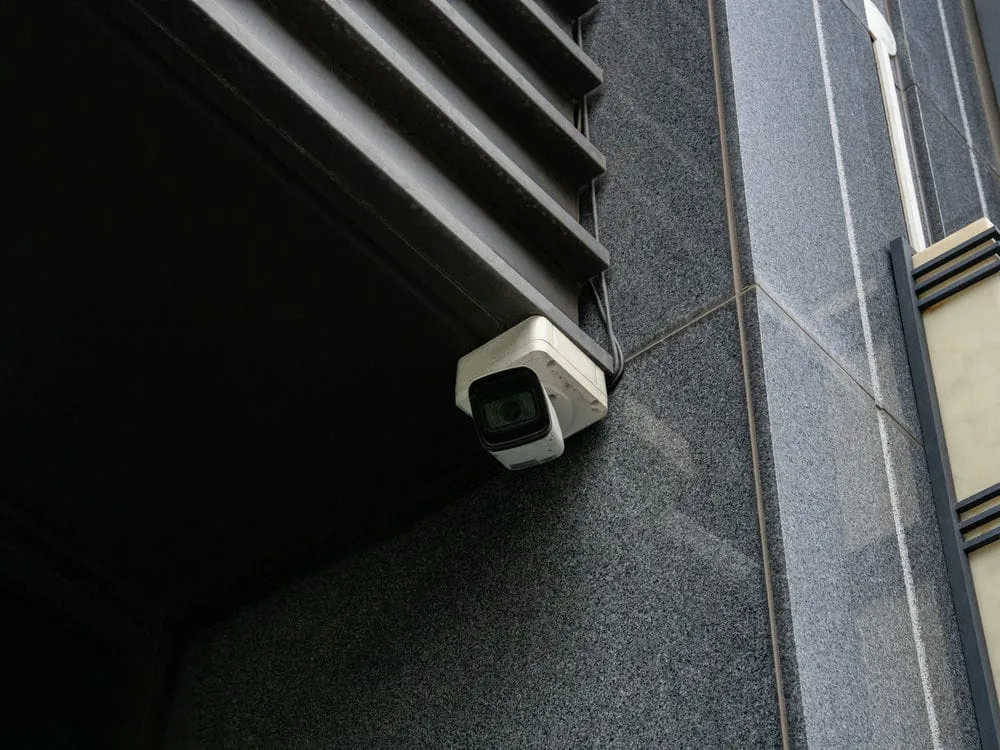 台中旱溪東路二段店面門口槍型紅外線網路監視器安裝 2 v2