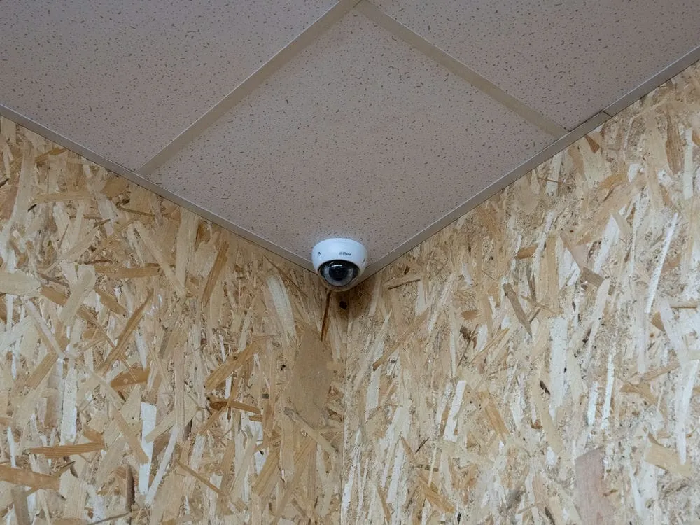 台中軍福十六路辦公室半球型+槍型網路監視器安裝 3