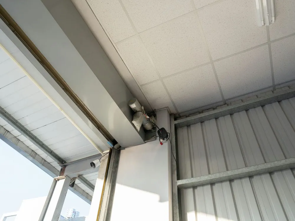 台中軍福十六路遠端鐵捲門安裝 2